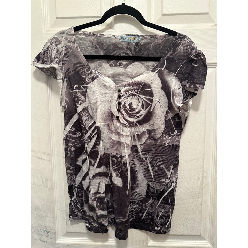 Unity World Wear Petite PXL Black White Floral Rose Sequin Button Top Blouse